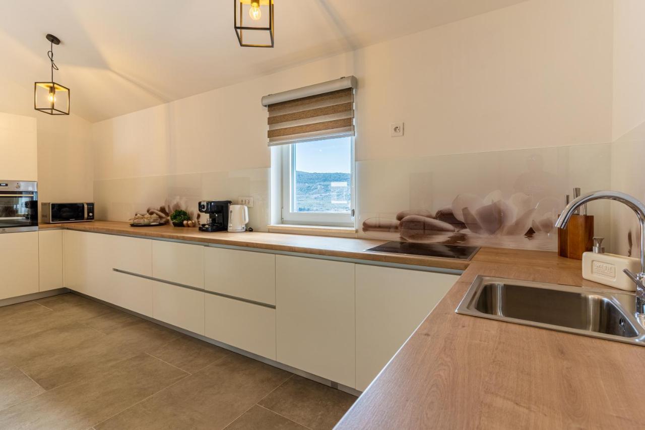 Sea View Cres