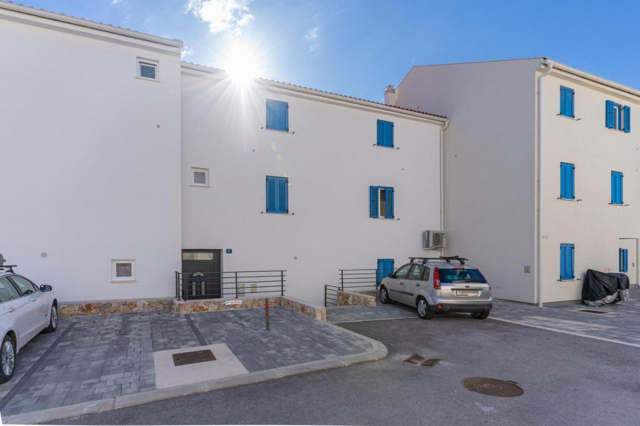 Sea View Apartman *