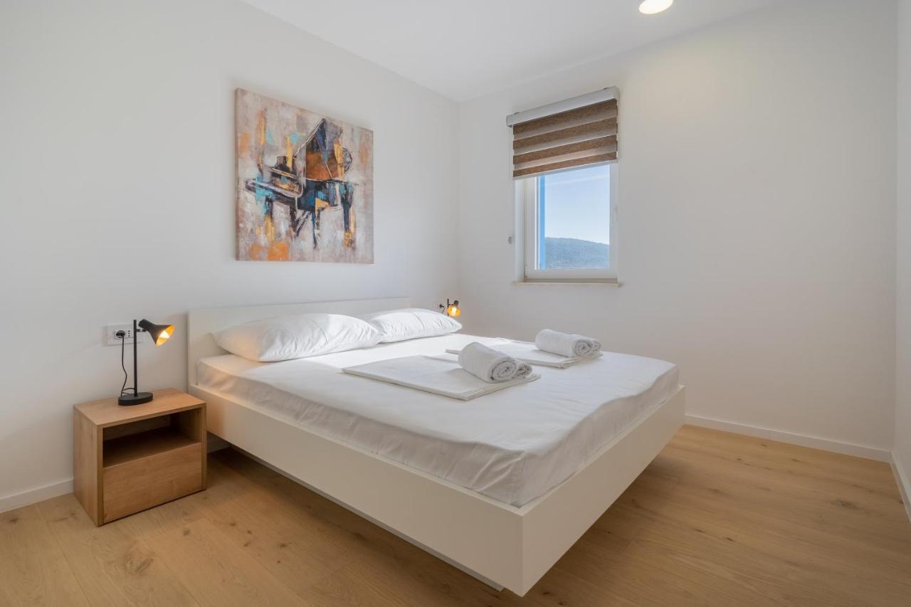 Sea View Apartment